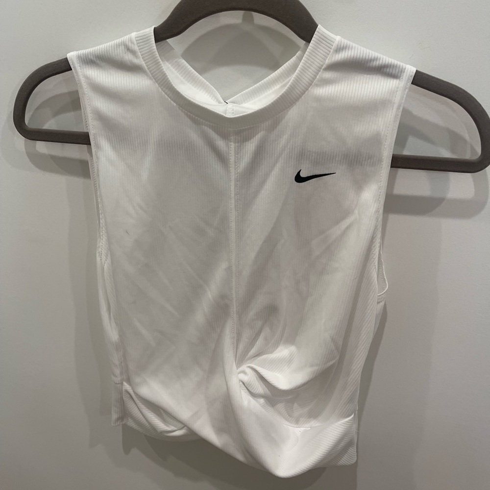 White Nike Workout Top 3/$30
